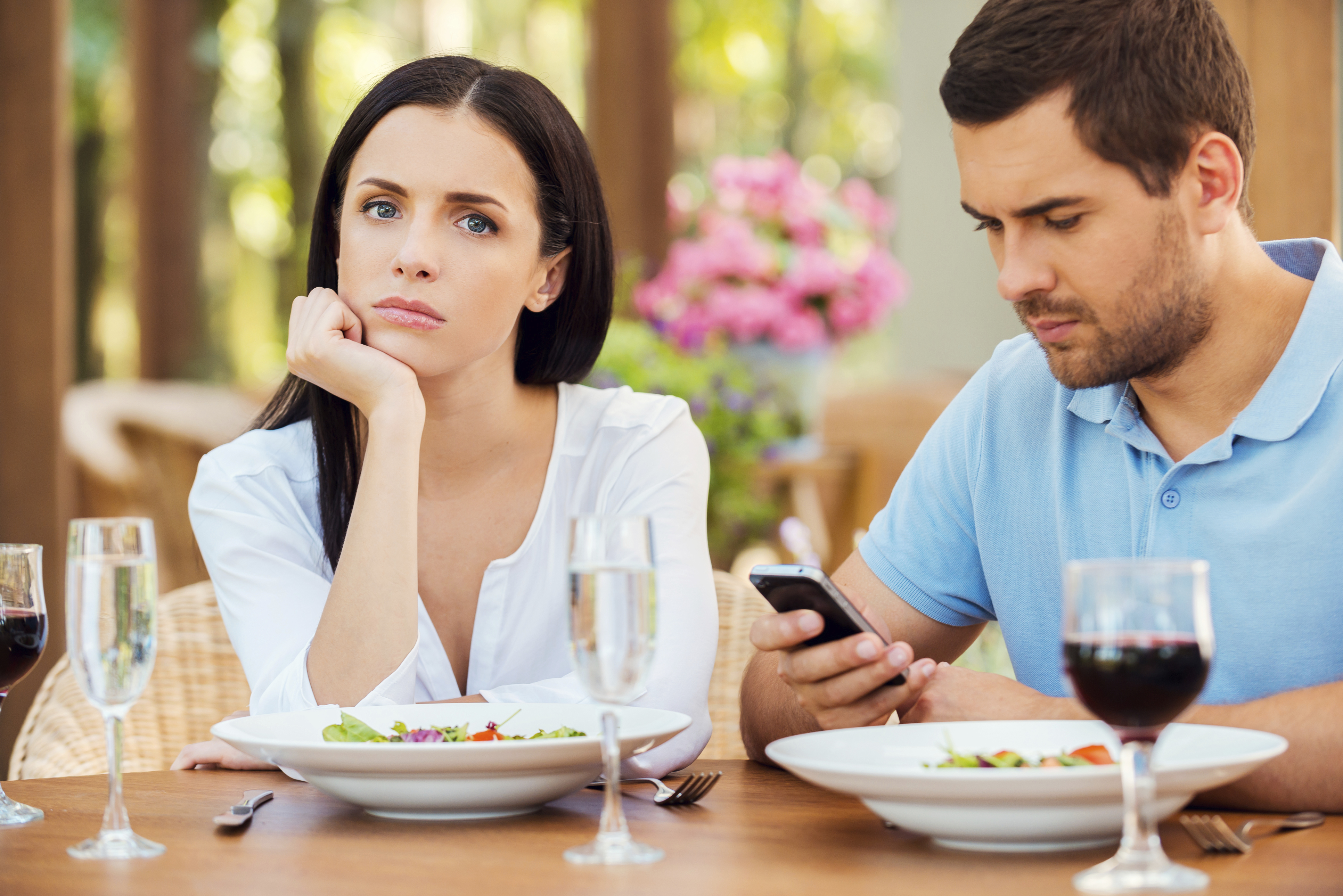 Catching A Cheating Husband Or Wife With A Phone Spy App